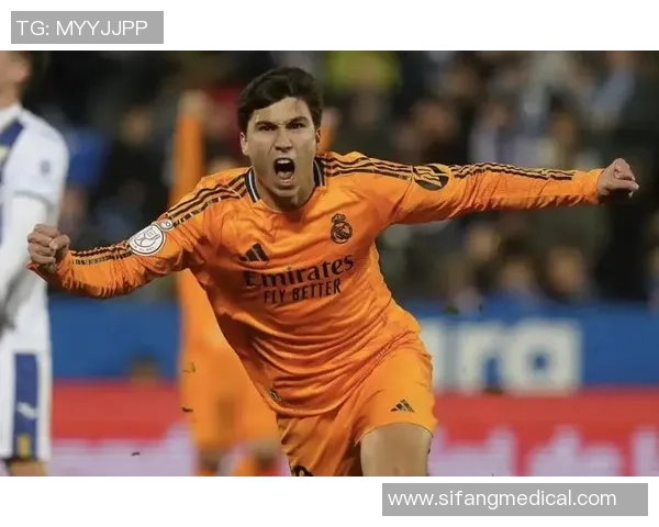 那不勒斯逆转切尔西4-3晋级国王杯绝杀时刻震撼全场